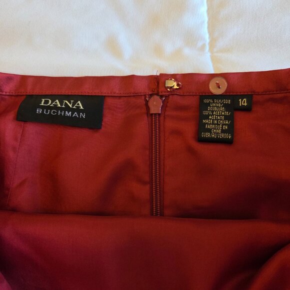 Dana Buchman 100% silk skirt NWT Red/rust colour. Size 14 - Picture 4 of 7